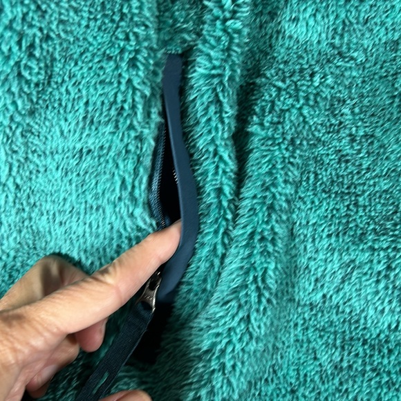 LL Bean Hi Pile Fleece Pullover - Picture 10 of 12